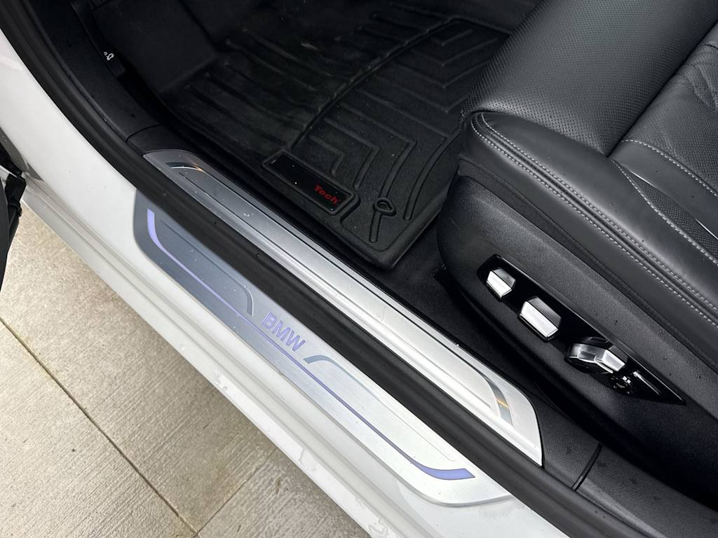 Thumbnail: 2021 BMW 7 Series - 41
