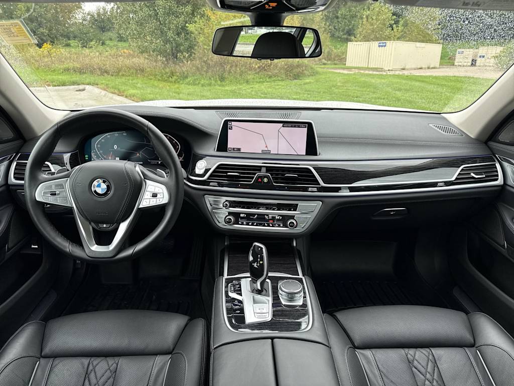 Thumbnail: 2021 BMW 7 Series - 2