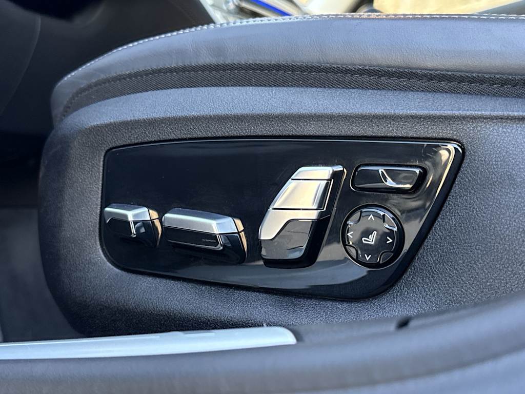 Thumbnail: 2020 BMW 7 Series - 23