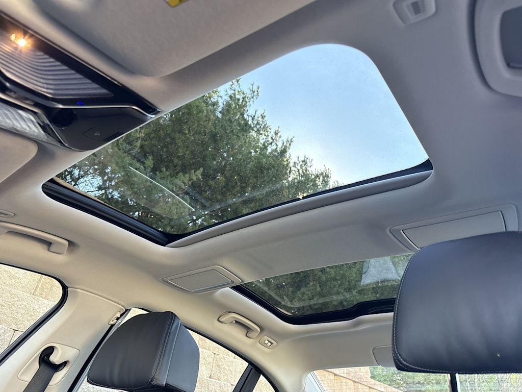 Thumbnail: 2020 BMW 7 Series - 24