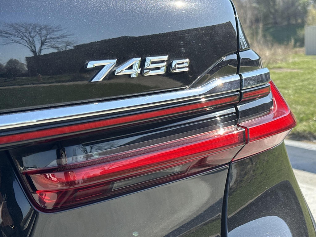 Thumbnail: 2020 BMW 7 Series - 22