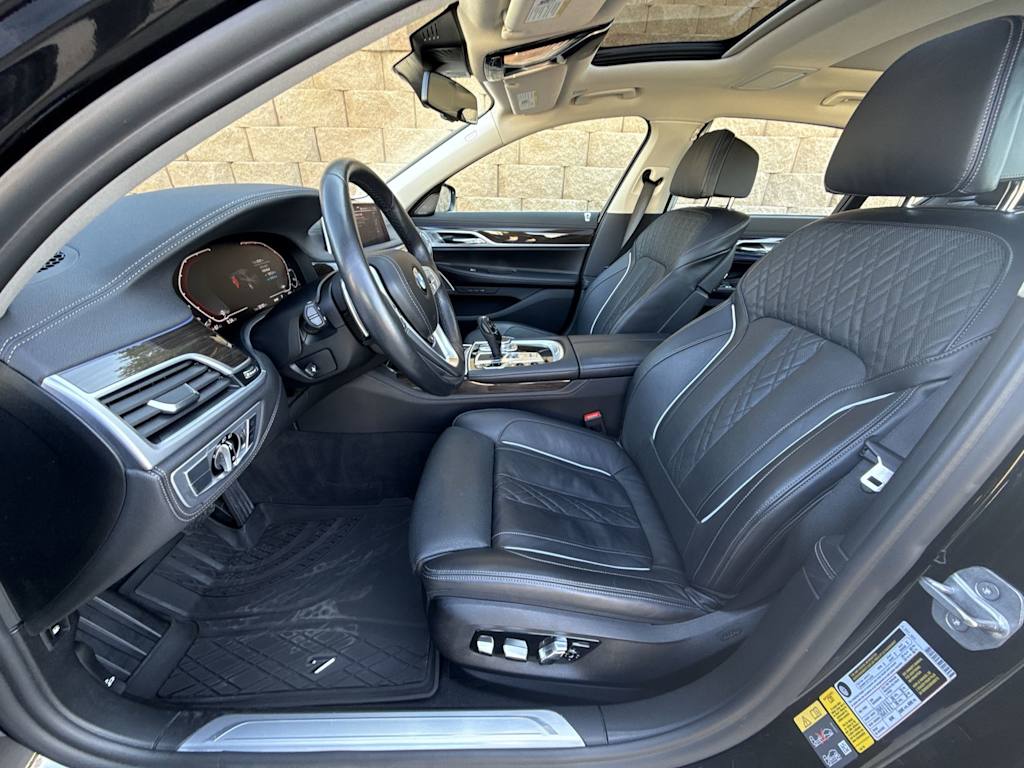 Thumbnail: 2020 BMW 7 Series - 8