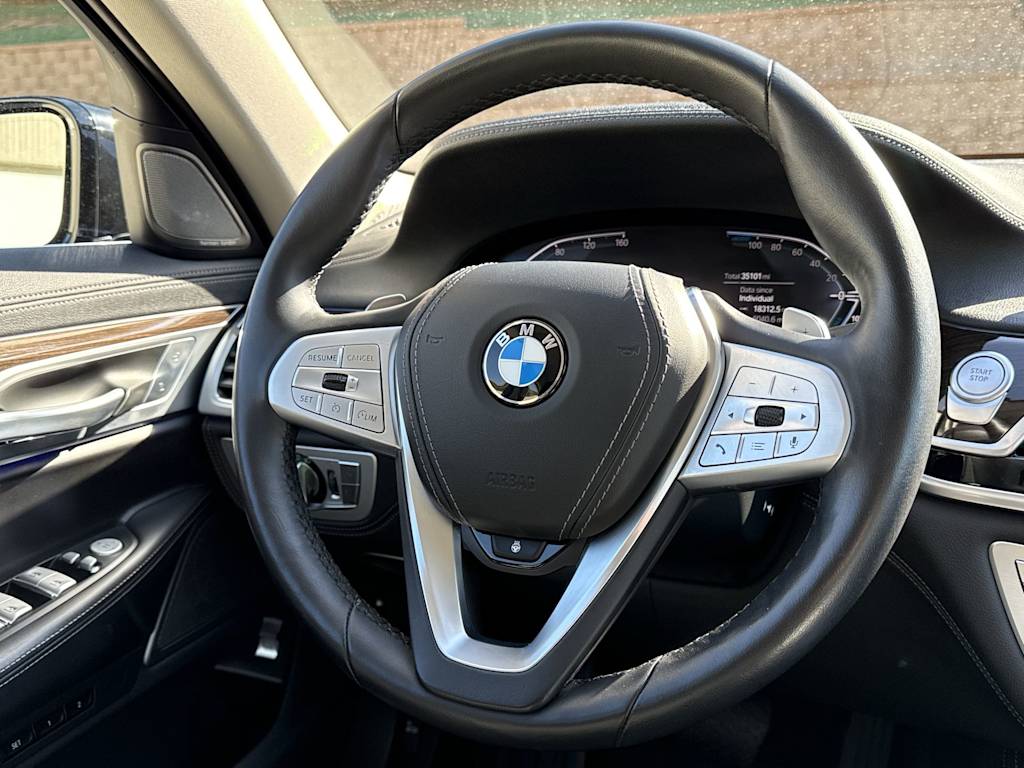 Thumbnail: 2020 BMW 7 Series - 7