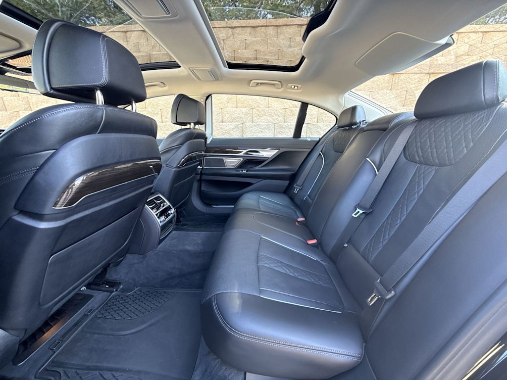 Thumbnail: 2020 BMW 7 Series - 25