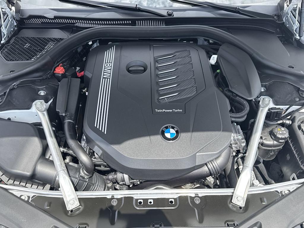 2026 BMW 8 Series 840i - Photo 7