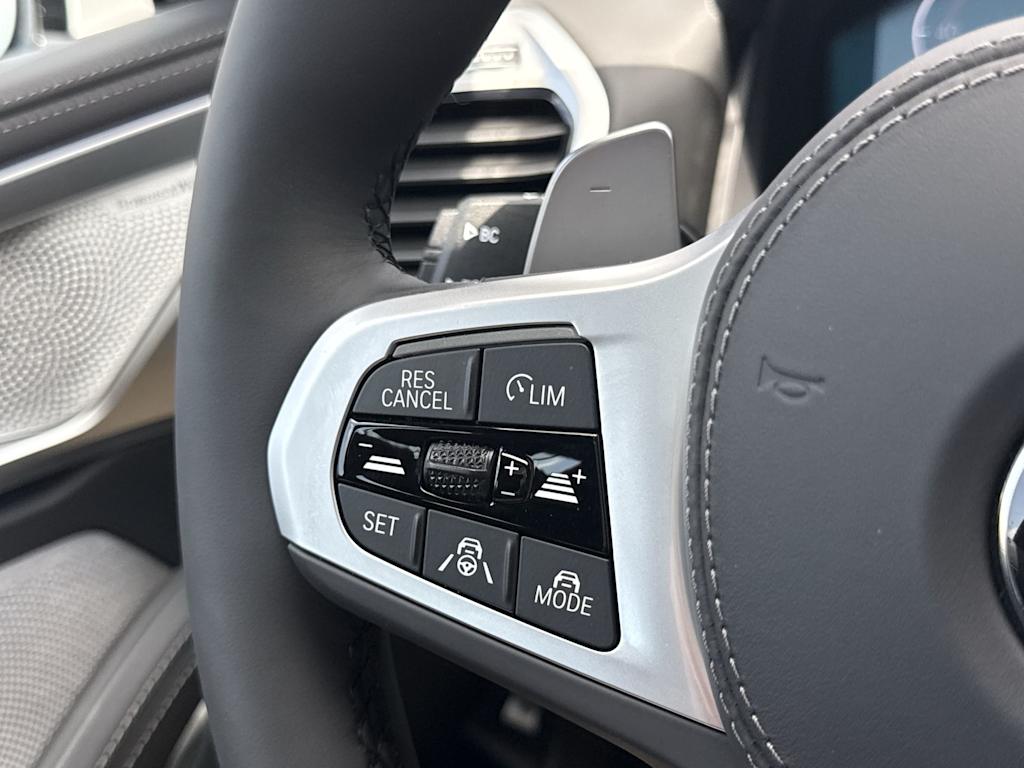 2026 BMW 8 Series 840i - Photo 29