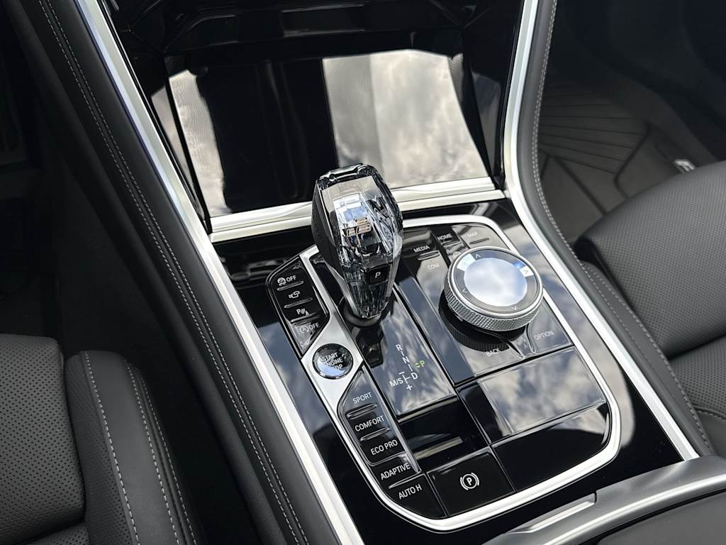2026 BMW 8 Series 840i - Photo 14