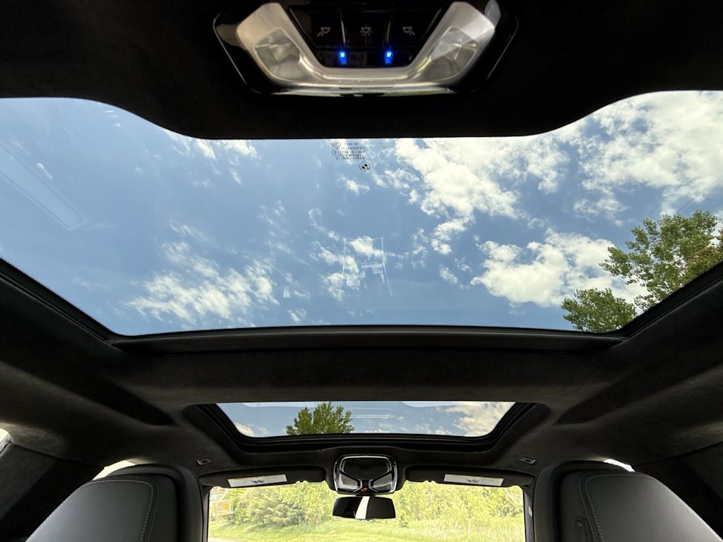2026 BMW 8 Series 840i - Photo 27
