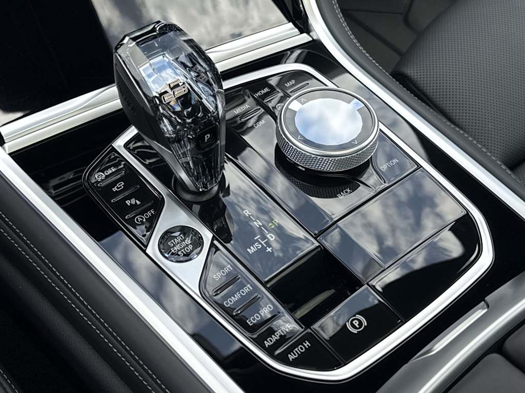 2026 BMW 8 Series 840i - Photo 35