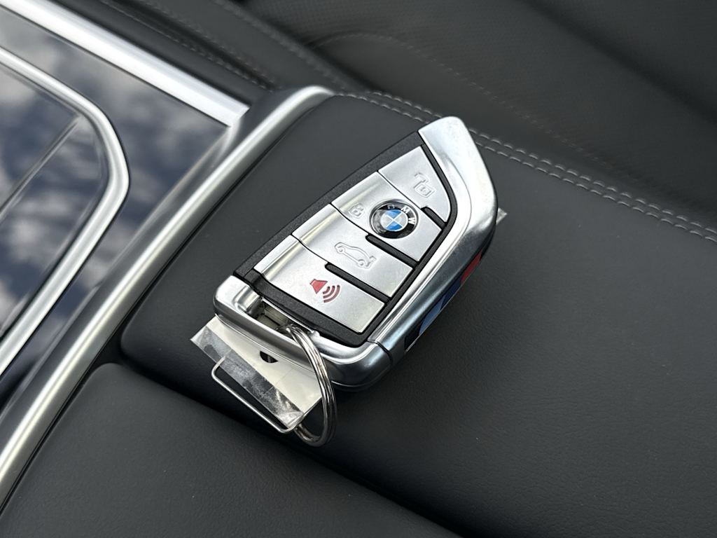 2026 BMW 8 Series 840i - Photo 17