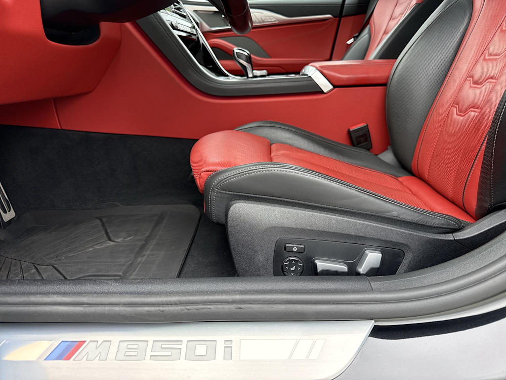 Thumbnail: 2024 BMW 8 Series - 22