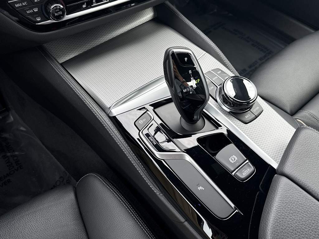 Thumbnail: 2018 BMW 5 Series - 14