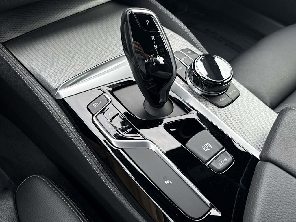 Thumbnail: 2018 BMW 5 Series - 37
