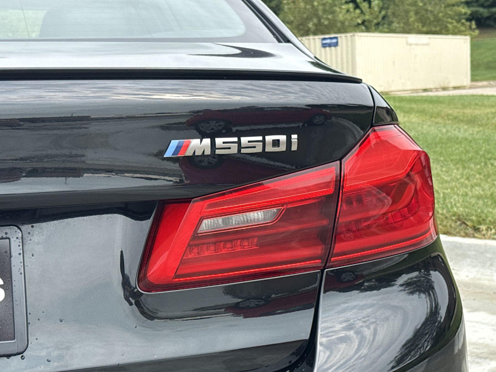 Thumbnail: 2018 BMW 5 Series - 23