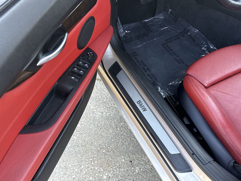 Thumbnail: 2010 BMW Z4 - 33