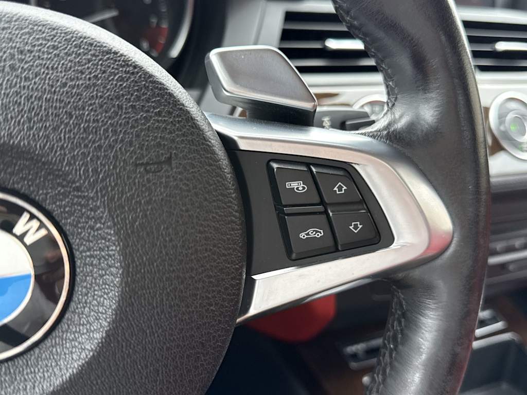 Thumbnail: 2010 BMW Z4 - 25