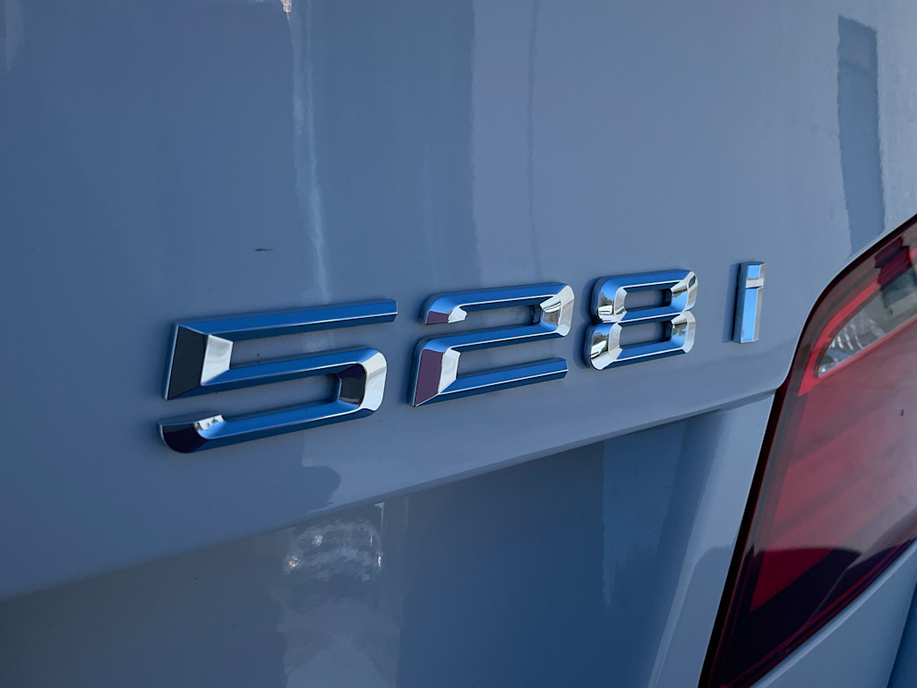 Thumbnail: 2013 BMW 5 Series - 28