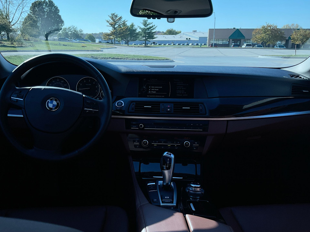 Thumbnail: 2013 BMW 5 Series - 10