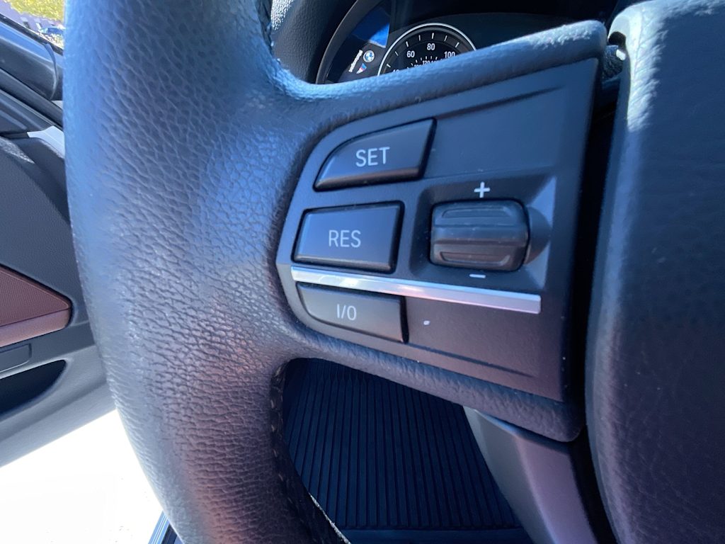 Thumbnail: 2013 BMW 5 Series - 31