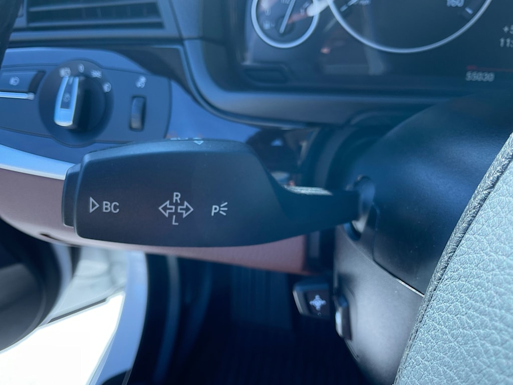 Thumbnail: 2013 BMW 5 Series - 34