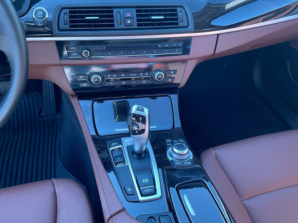 Thumbnail: 2013 BMW 5 Series - 16