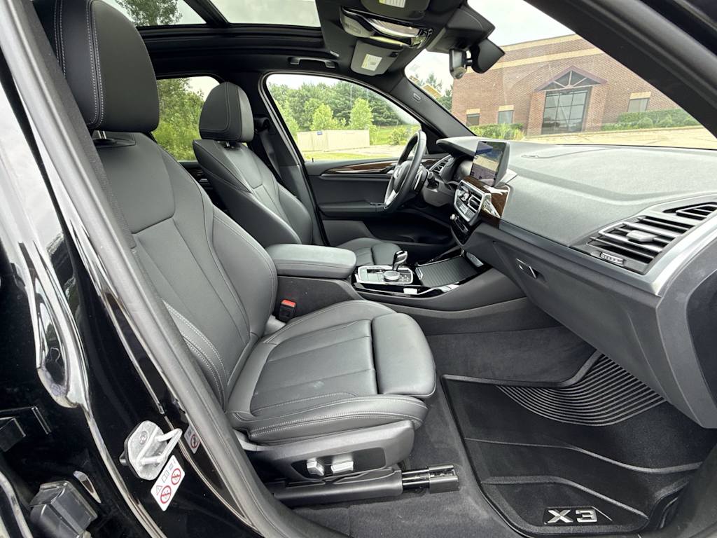 Thumbnail: 2023 BMW X3 - 31
