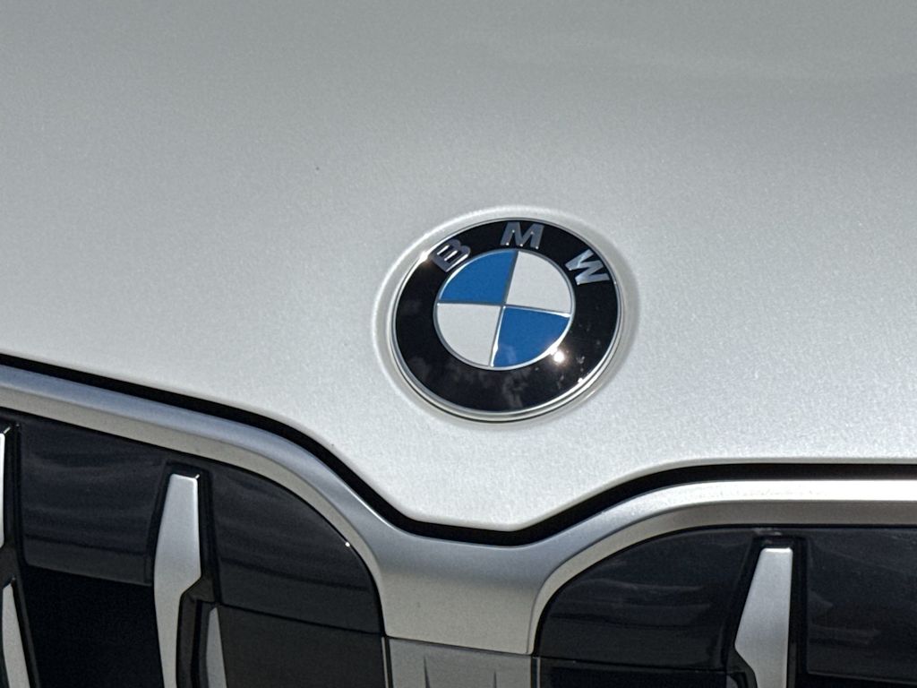 Thumbnail: 2023 BMW X1 - 6