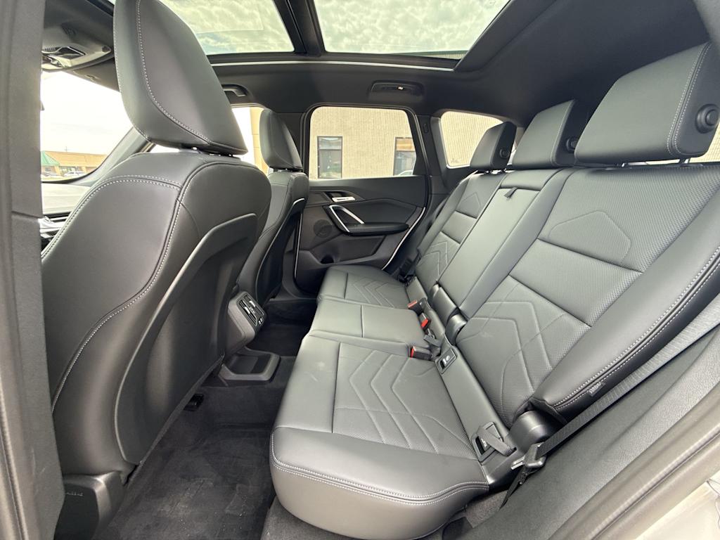 2025 BMW X1 28i - Photo 29