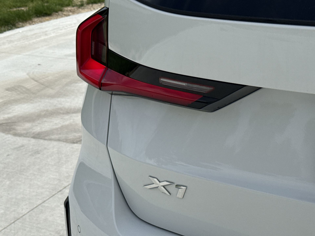 2025 BMW X1 28i - Photo 26