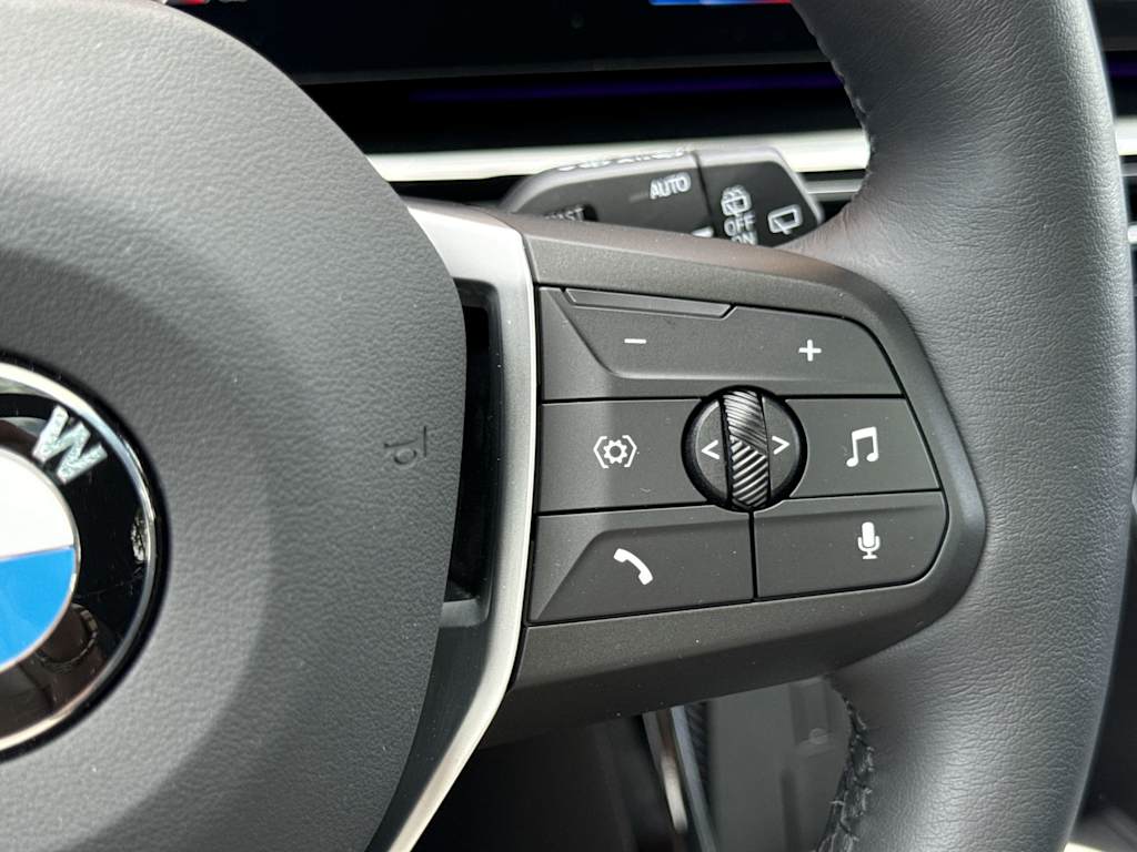 2025 BMW X1 28i - Photo 34