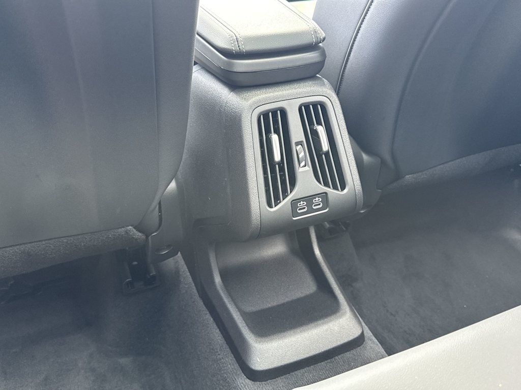 2025 BMW X1 28i - Photo 40
