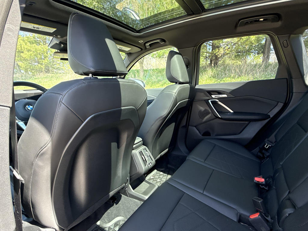 2025 BMW X1 28i - Photo 12