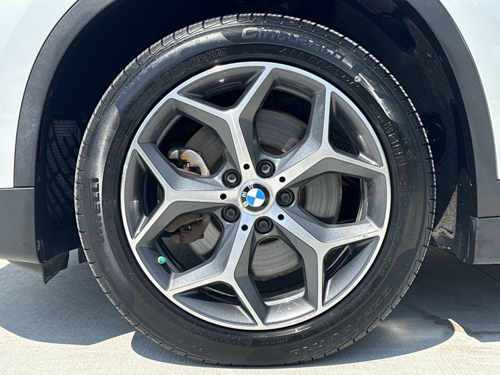 Thumbnail: 2016 BMW X1 - 8