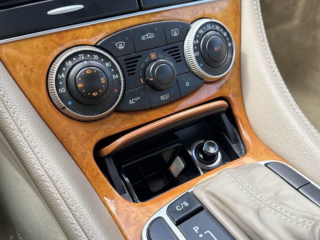Thumbnail: 2005 Mercedes-Benz SL-Class - 29