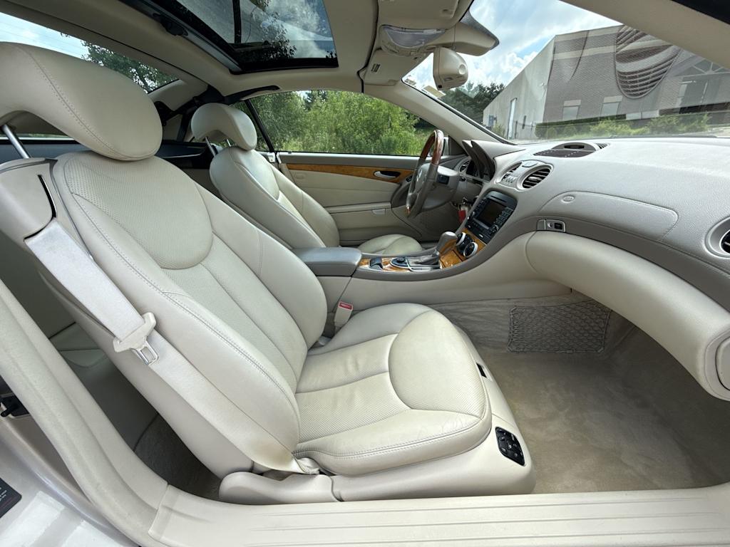 Thumbnail: 2005 Mercedes-Benz SL-Class - 23