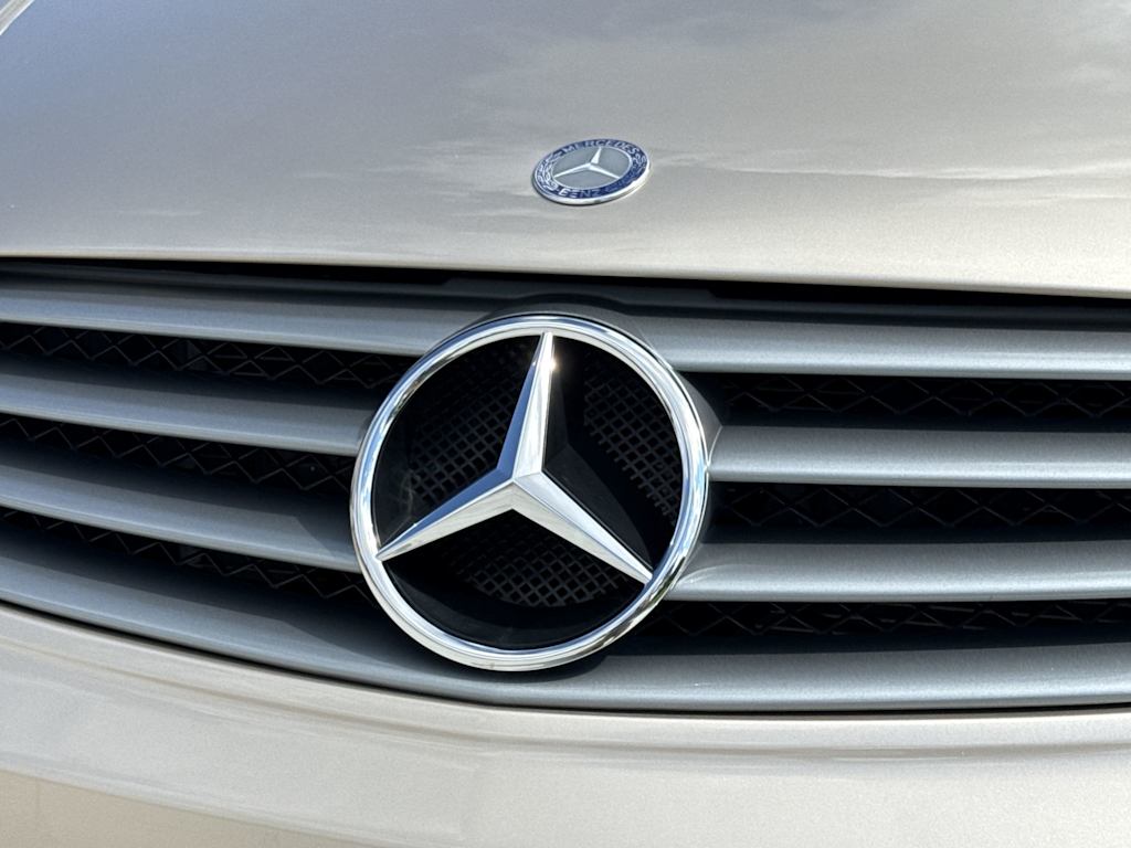 Thumbnail: 2005 Mercedes-Benz SL-Class - 20