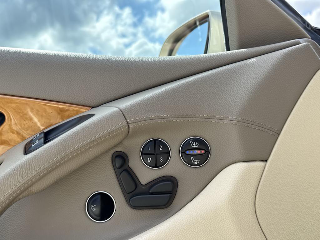 Thumbnail: 2005 Mercedes-Benz SL-Class - 22
