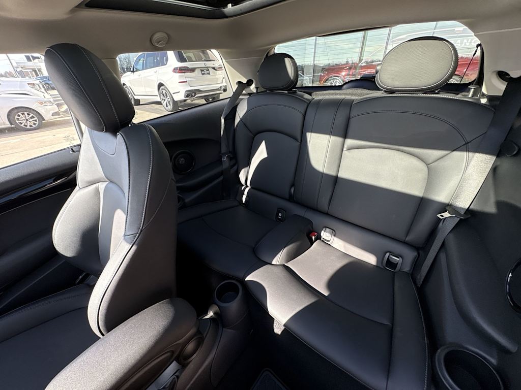 Thumbnail: 2023 MINI Cooper - 13