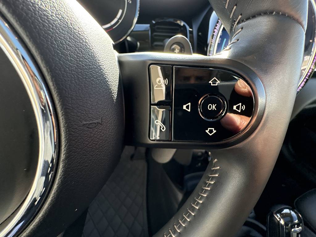 Thumbnail: 2023 MINI Cooper - 30