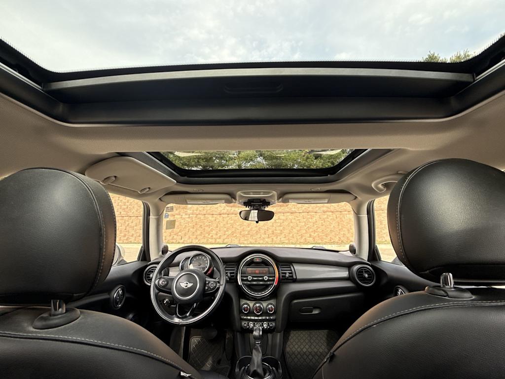 Thumbnail: 2015 MINI Cooper - 40