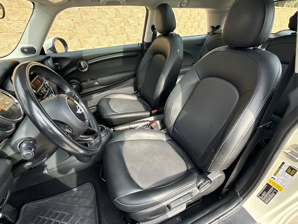 Thumbnail: 2015 MINI Cooper - 12