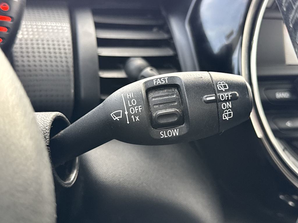 Thumbnail: 2015 MINI Cooper - 33