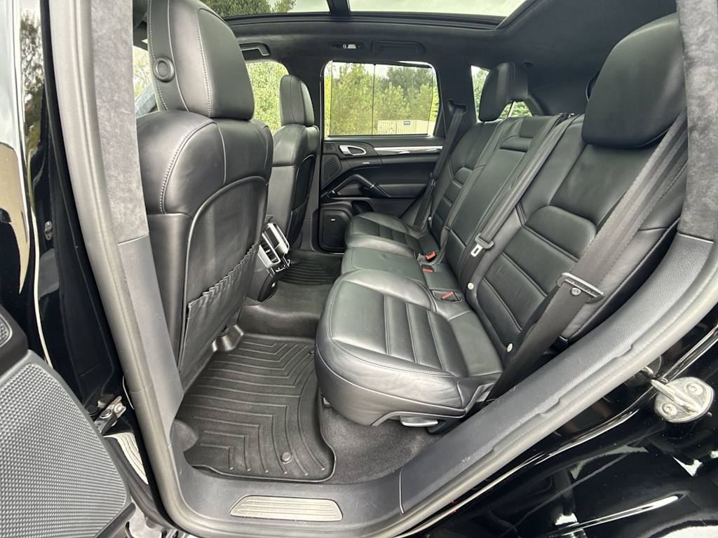 Thumbnail: 2016 Porsche Cayenne - 27