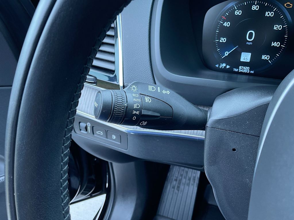 Thumbnail: 2020 Volvo XC90 - 36