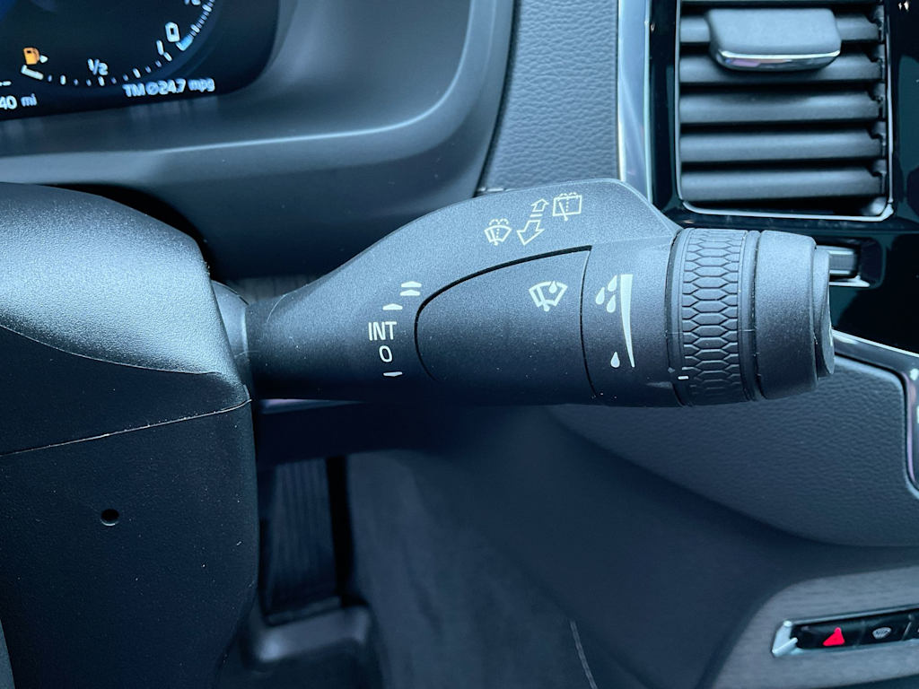 Thumbnail: 2020 Volvo XC90 - 35