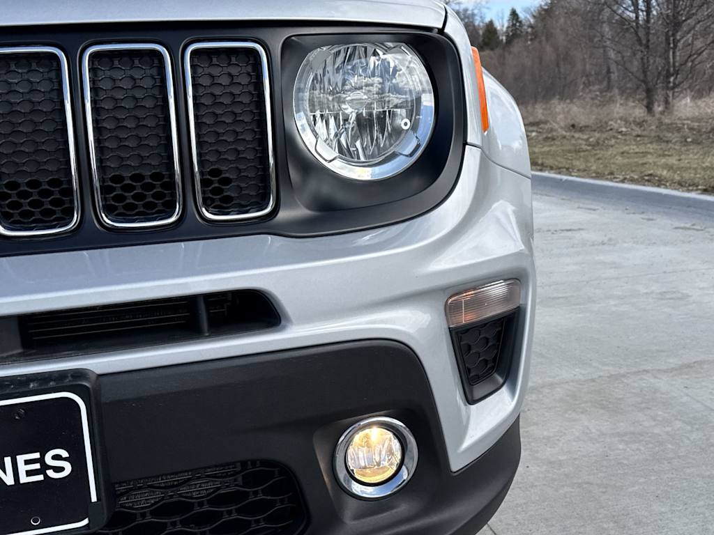 Thumbnail: 2019 Jeep Renegade - 24