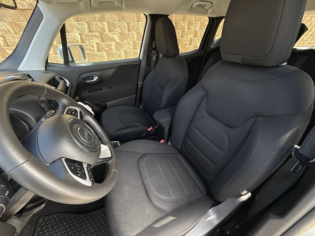 Thumbnail: 2019 Jeep Renegade - 12