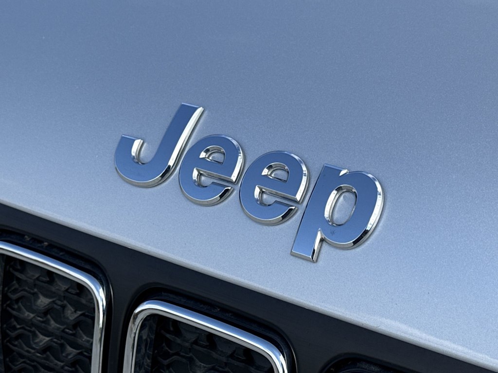 Thumbnail: 2019 Jeep Renegade - 7
