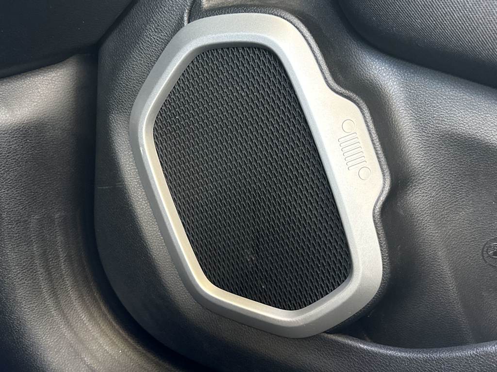 Thumbnail: 2019 Jeep Renegade - 35