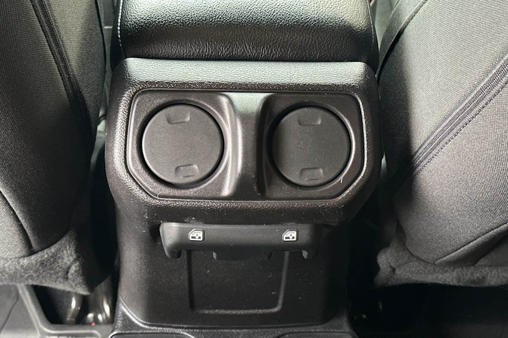 Thumbnail: 2020 Jeep Wrangler - 23